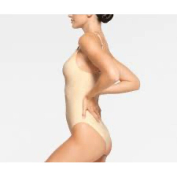 SKIMS Foundations Brief Bodysuit | Size XS - Picture 3 of 3
